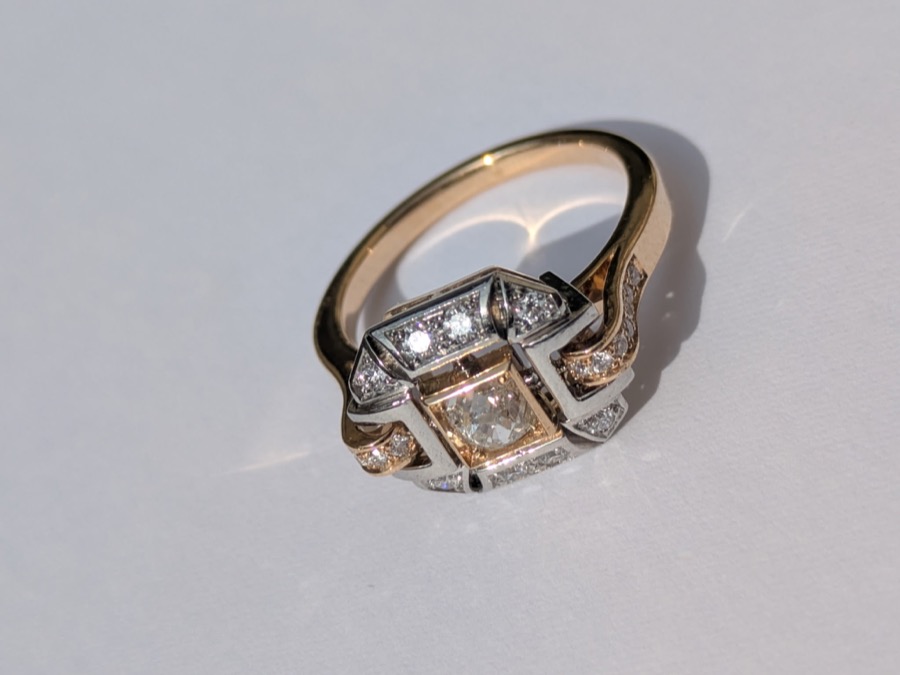 Bague art déco terminée, or et diamants